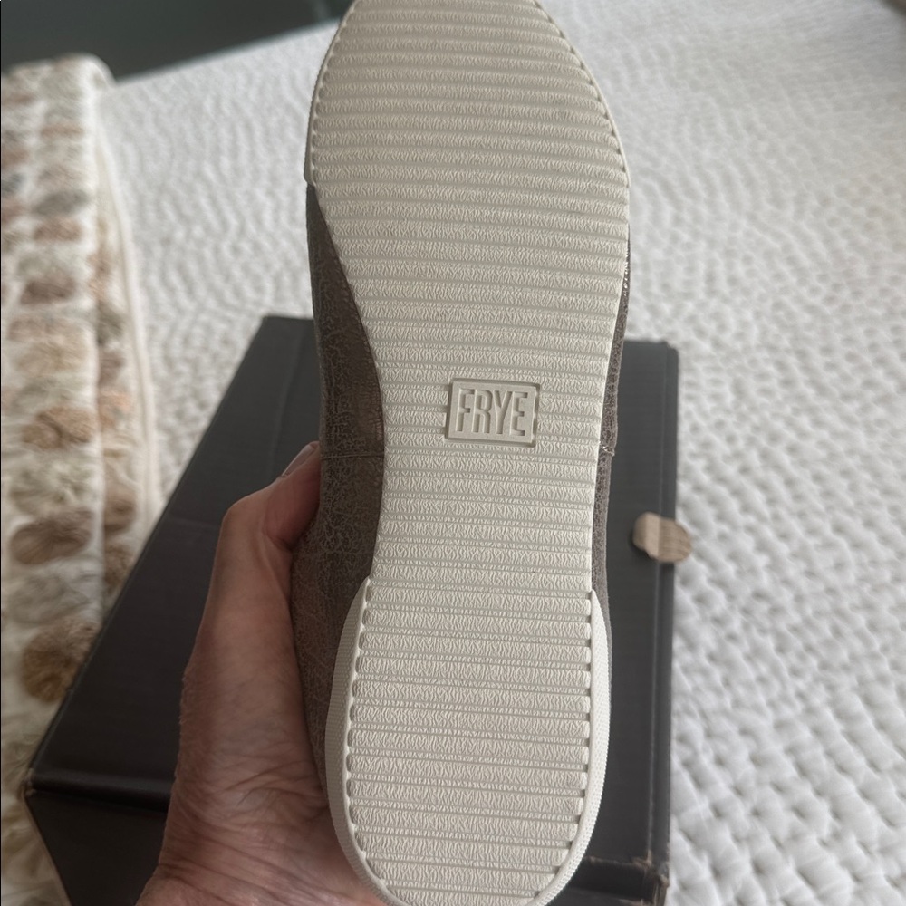 Frye Melanie Slip-On in Pewter - Picture 5 of 8